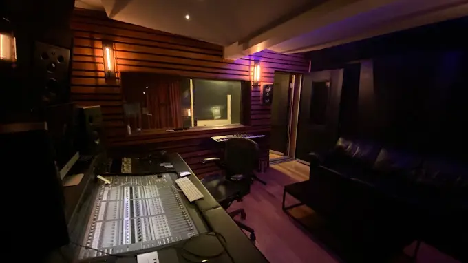 hollywood-hills-rec-studio